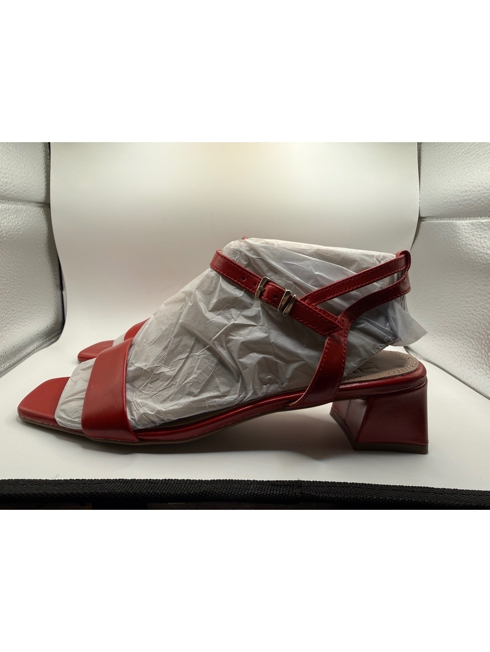 Naturalizer Women’s 8.5 Wide Hana Block Heel in Red